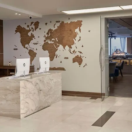 Radisson Hotel 4*