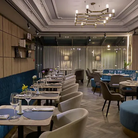 Radisson Хотел 4*