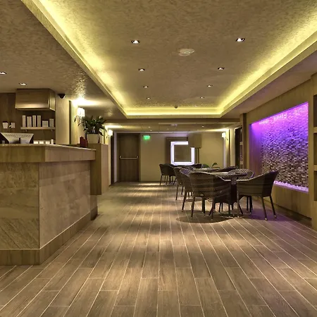 Hotel Radisson 4*
