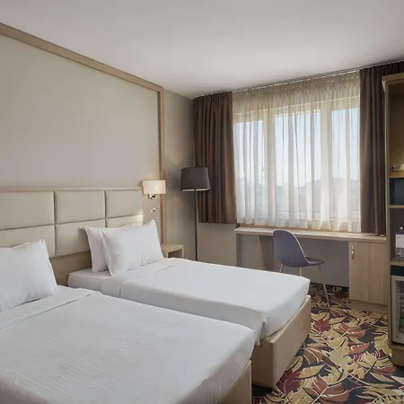 Radisson فندق